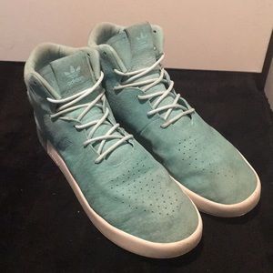 LAST CHANCE Adidas Tubular size 10.5